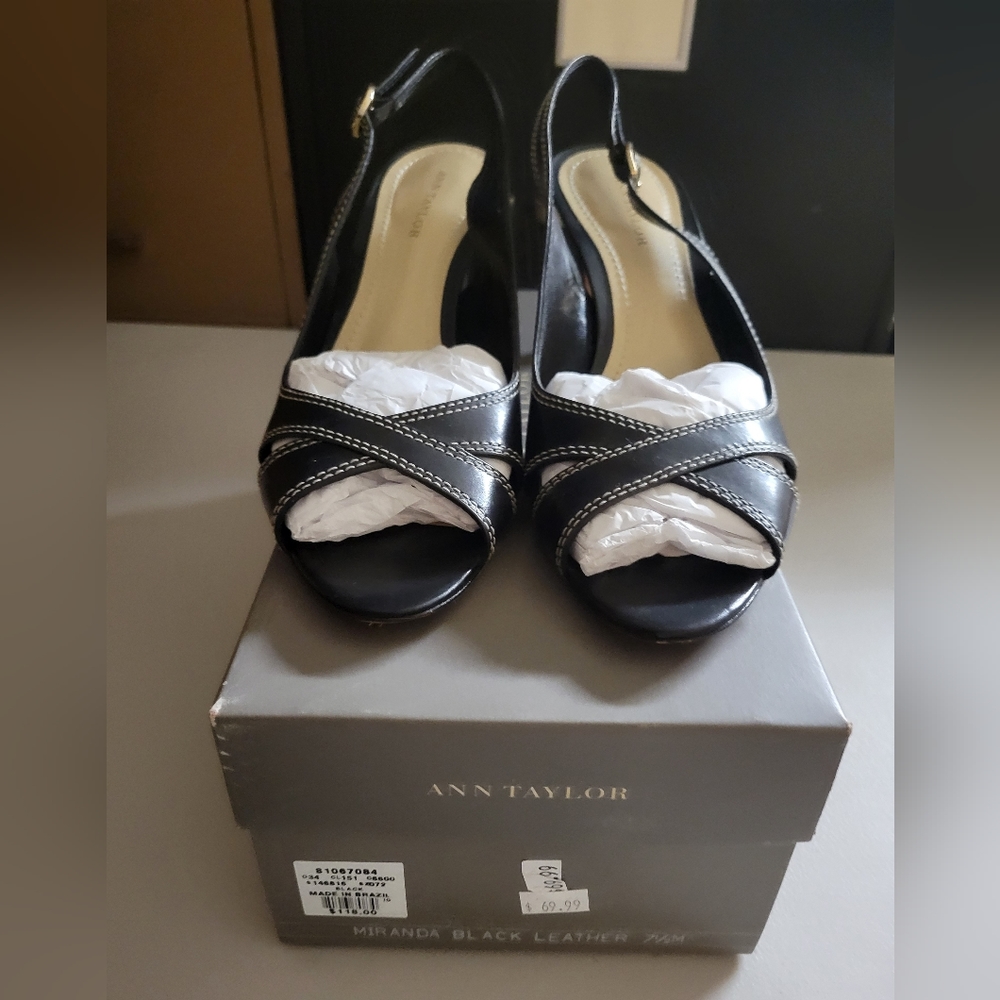 Leather black sandals